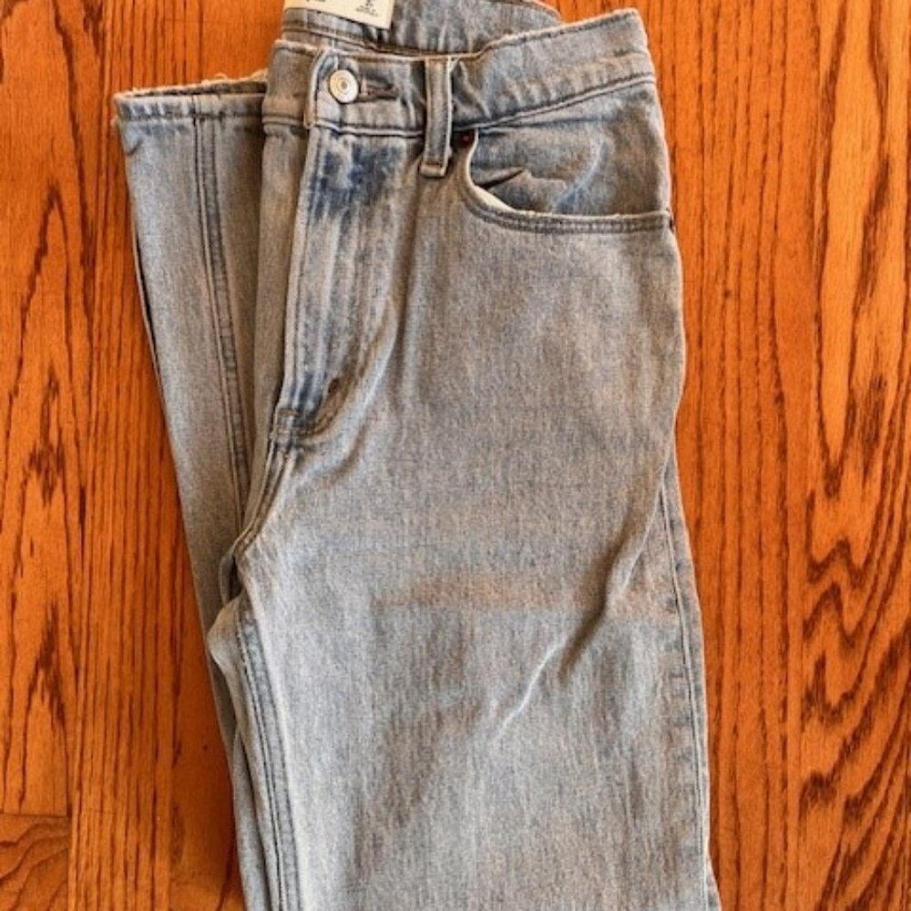 Abercrombie & Fitch High Rise 90s Relaxed Jeans (size 26 short) - Picture 3 of 5